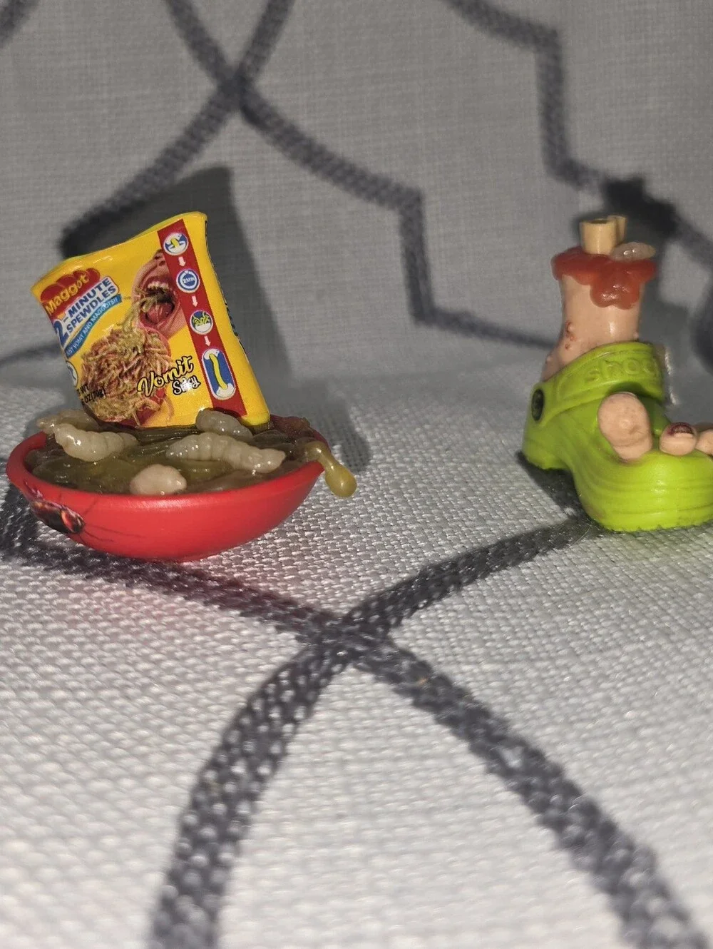 Zuru Mega Gross Minis Series 2 Shocks  & Minute Spewdles Set of 2 Toys